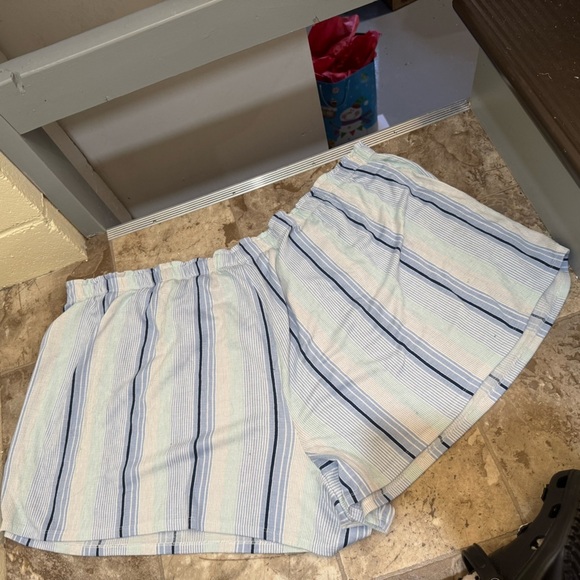 Women’s Pennington’s Brand Blue Striped Elastic Waist Cozy Summer Shorts Size:6X - Picture 10 of 14